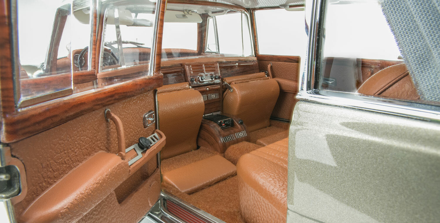 CMC M-204 Mercedes-Benz 600 Pullman W 100 Limousine w/ Sunroof, 1963-1981, 1:18