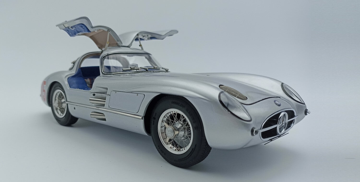 CMC M-244 Mercedes-Benz 300 SLR Coupe, GP 1955, 1:18