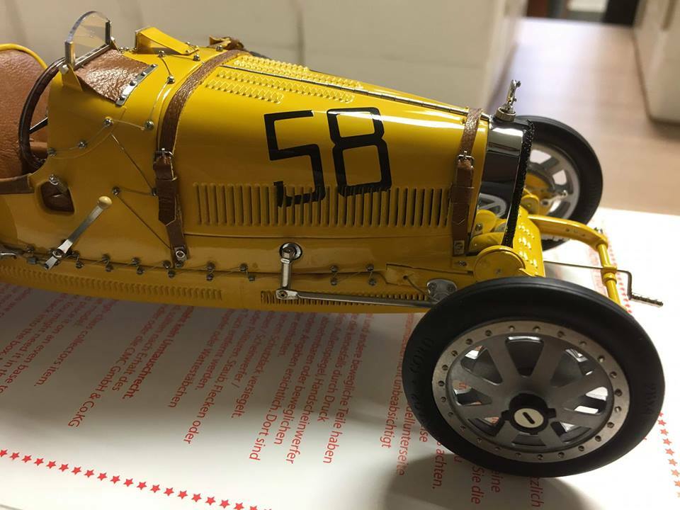 CMC M-100-017 - Bugatti Type 35 Grand Prix, Yellow Livery w/ Female Racer, 1:18
