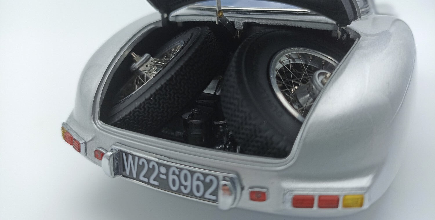 CMC M-245 Mercedes-Benz 300SL Coupe, RAC Tourist 1955, 1:18. LE 1,000