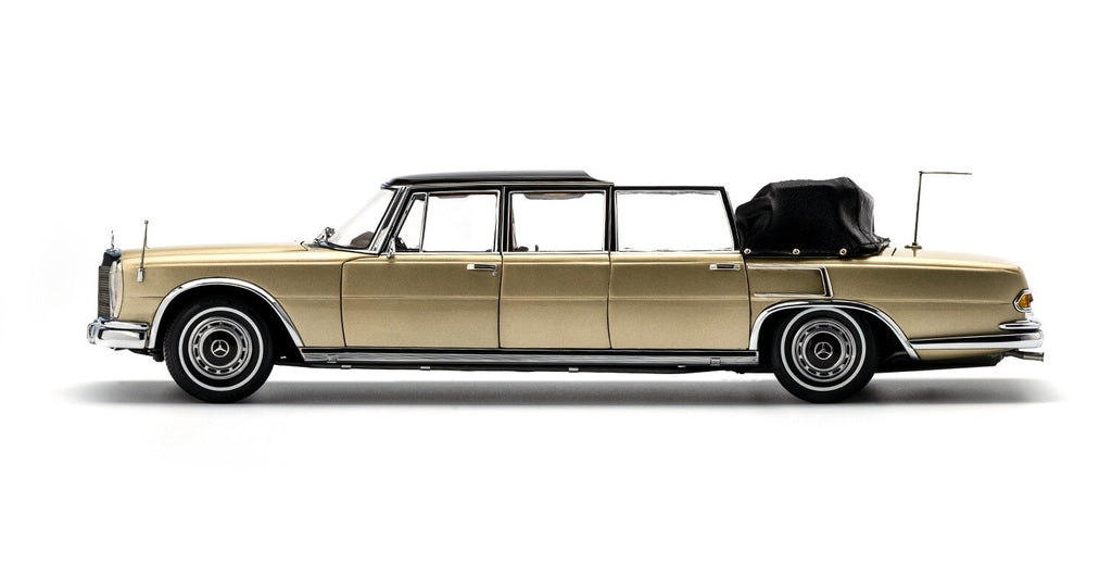 CMC M-217 Mercedes-Benz 600 Pullman Limousine Landaulet Two-tone, 1:18 LE 800