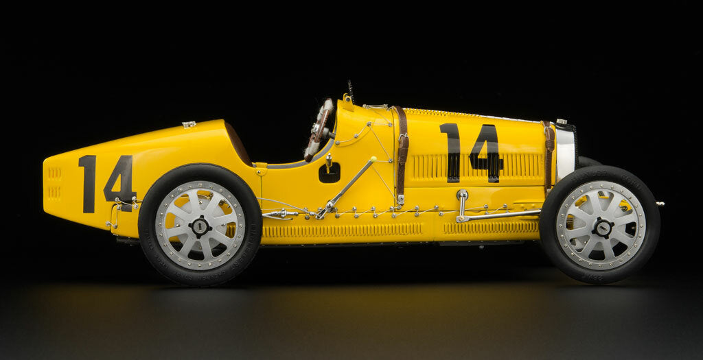 CMC M-100-008 Bugatti T35, 1924 Nation Colour Project - Belgium, 1:18