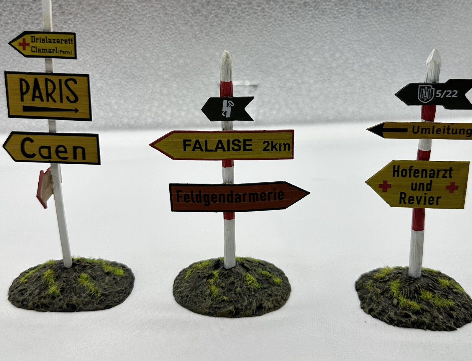 Thomas Gunn ACC Pack 065 Road Signs