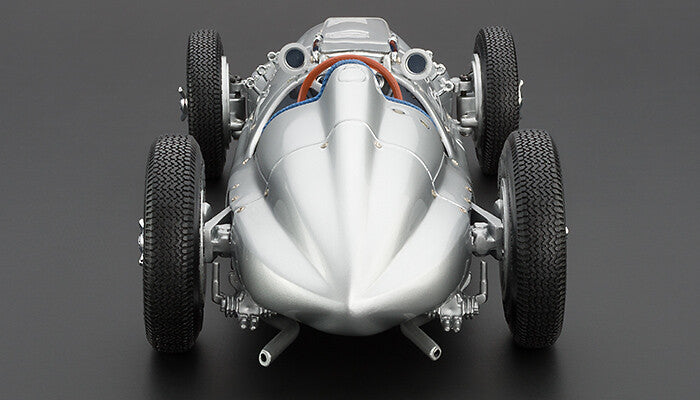 CMC M-018 Mercedes-Benz W165, 1939, 1:18 MIB