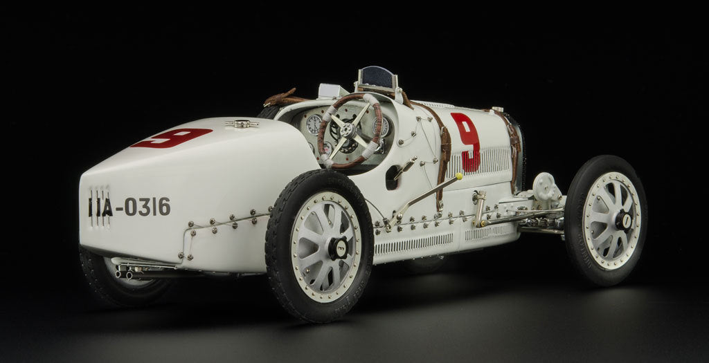 CMC M-100-005 Bugatti T35, 1924 Nation Colour Project - Germany, 1:18