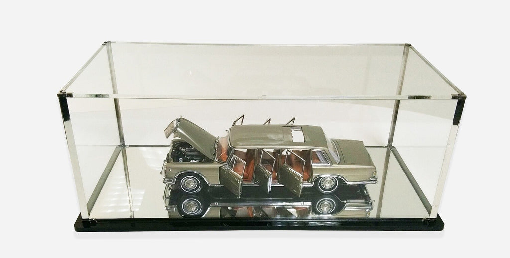 CMC A-011 Showcase for Race-Car-Transporter/Truck-models and Mercedes 600Pullman