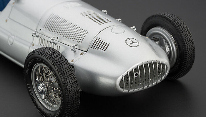 CMC M-018 Mercedes-Benz W165, 1939, 1:18 MIB