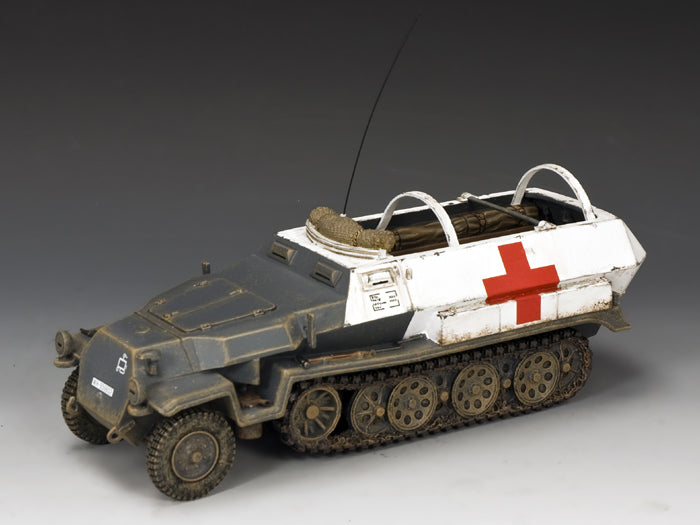 King & Country WH005 Sd.Kfz.251 Armoured Ambulance MIB