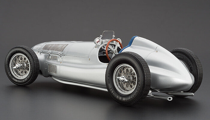 CMC M-018 Mercedes-Benz W165, 1939, 1:18 MIB