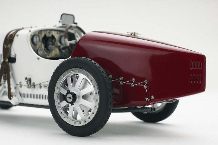 CMC M-100-003 Bugatti T35, 1924 Nation Colour Project - Poland, 1:18