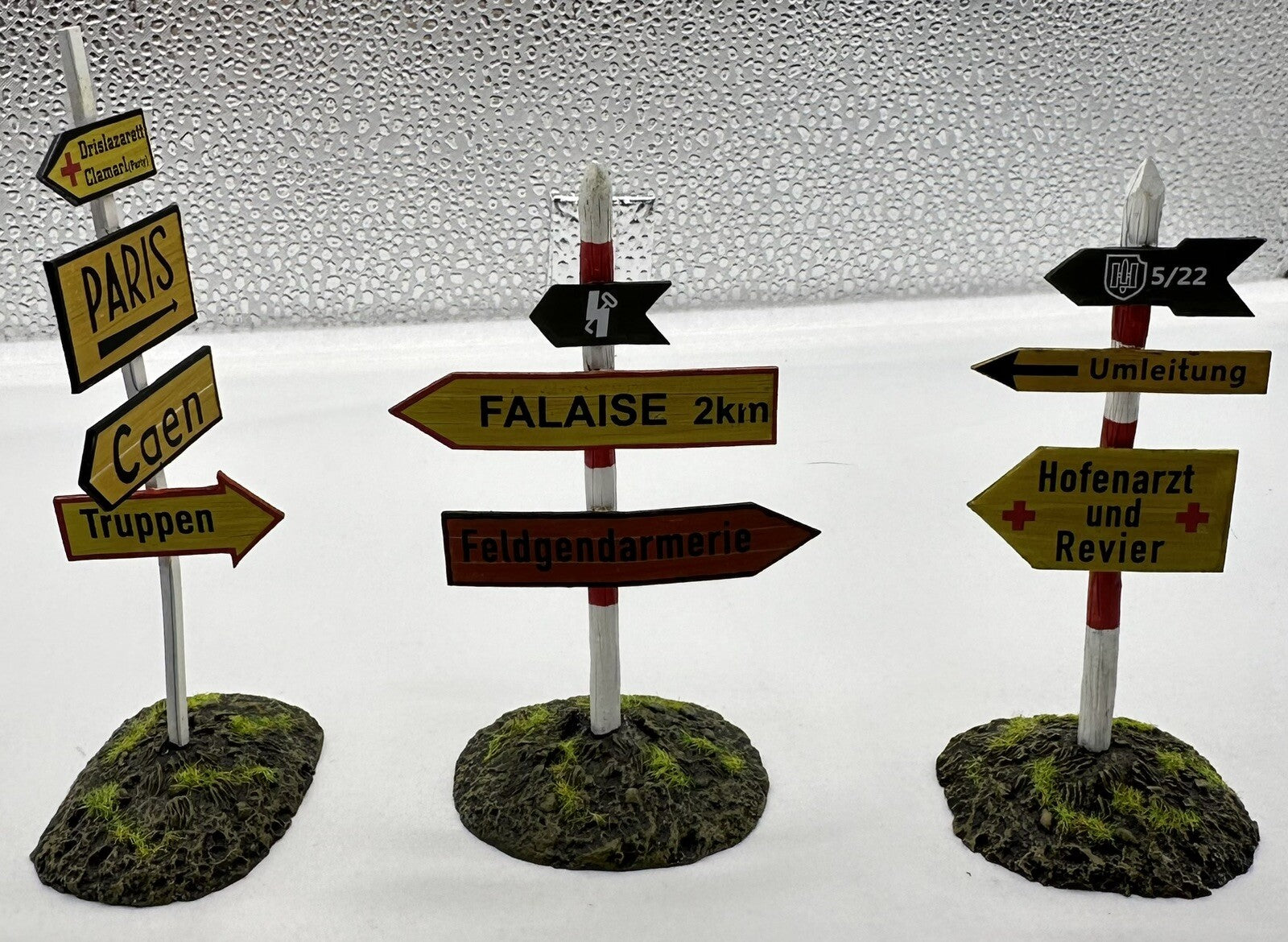 Thomas Gunn ACC Pack 065 Road Signs