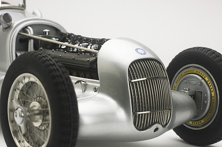 CMC M-103 Mercedes-Benz W25 #20, 1:18