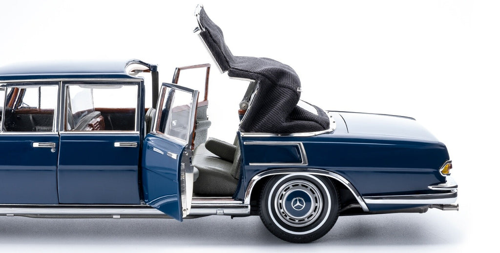 CMC M-205 Mercedes-Benz 600 Pullman (W100) Landaulet w/ Functional Softtop, 1:18