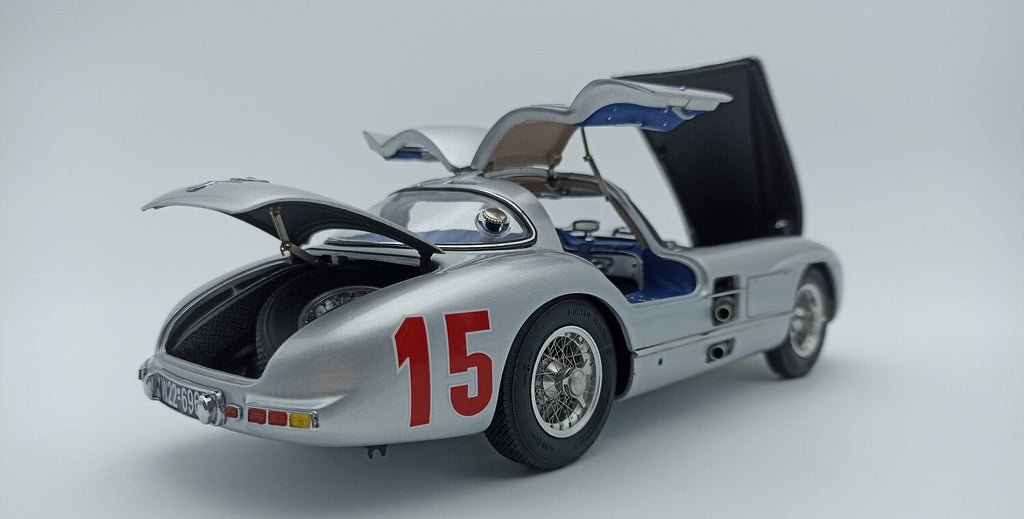 CMC M-244 Mercedes-Benz 300 SLR Coupe, GP 1955, 1:18